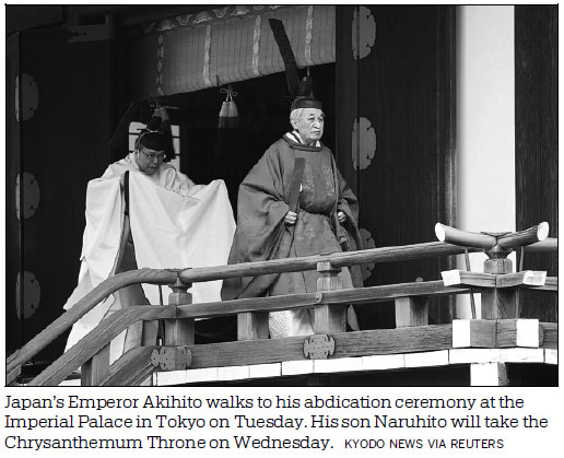 Akihito abdicates as Japan marks end of era