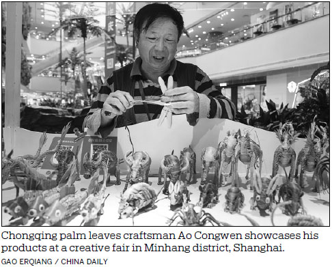 Turning palm leaves into fanciful works