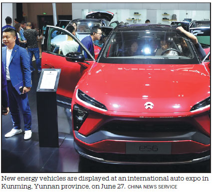 Domestic purchases boost economy