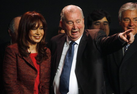 Argentina's President signs an agreement with AFA