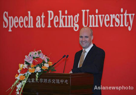 Swedish PM says 'no' to calls for boycott of Olympics