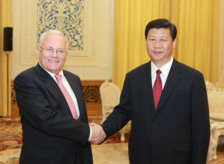 China, Hungary pledge to advance ties