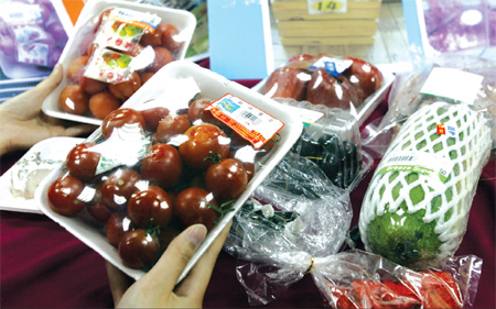 Rights group finds most bulk foods mislabeled