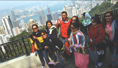 24 Filipino tourists left stranded by bogus agent