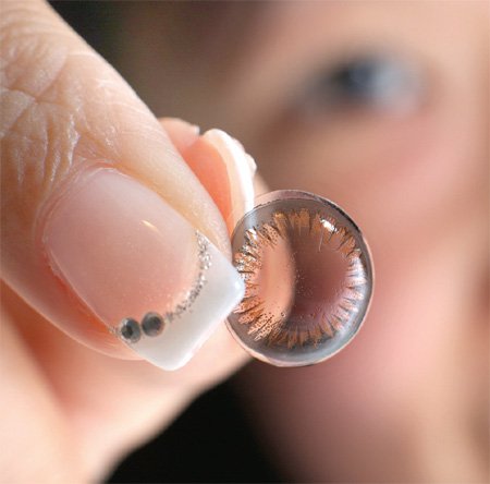 Color lenses may cause blindness