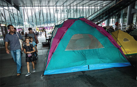 Central occupiers expelled