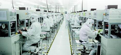 Hanging up on Dongguan: Factories struggle for survival
