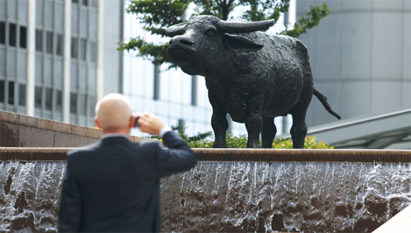 Fund manager downgrades HK stocks