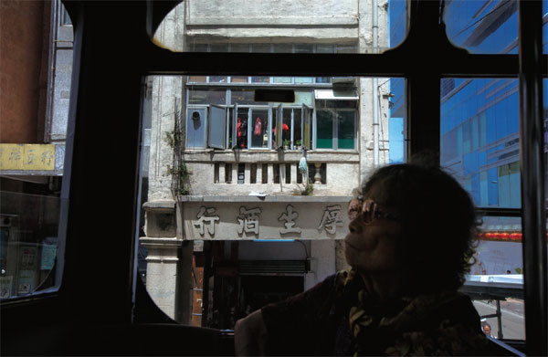 The vanishing elegance of the corner tong lau