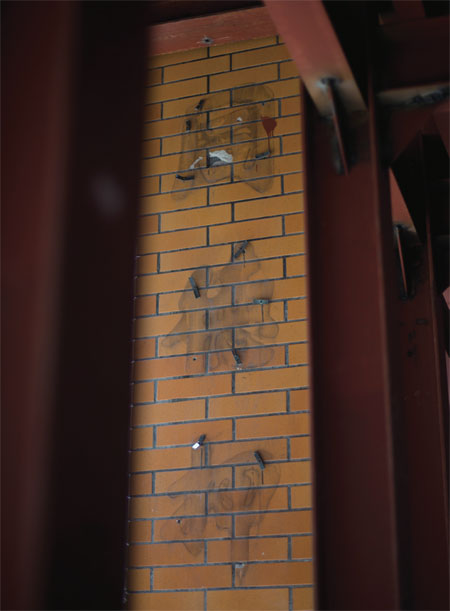 The vanishing elegance of the corner tong lau