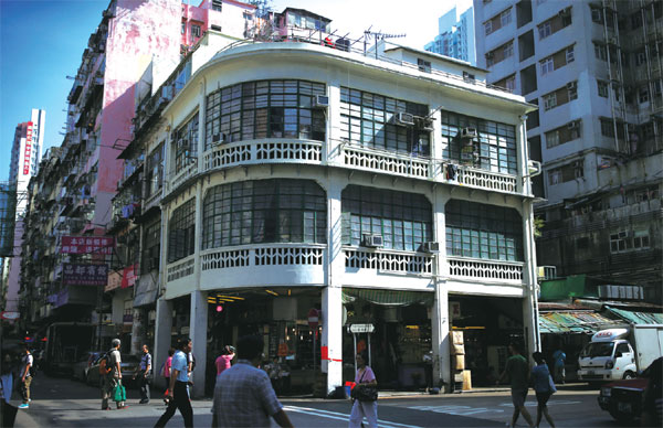 The vanishing elegance of the corner tong lau