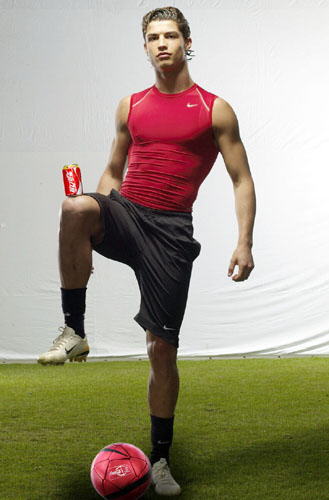 各大品牌逐鹿世界杯 广告战提前打响