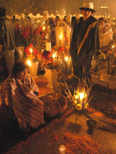 与骷髅共舞 墨西哥人欢天喜地过亡灵节(组图)