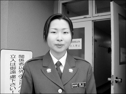 日本自卫队招来芹菜小姐 吸引女性非常方法