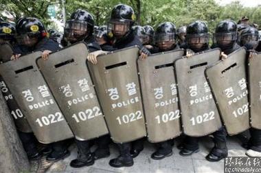 韩远征队赴白宫反对“韩美自由贸易协定”
