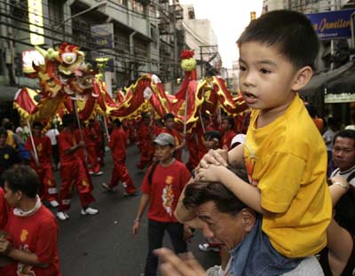 中国文化影响日益提高 全球各国热闹庆贺春节