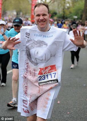 伦敦马拉松赛创17项记录 英公主与3.7万人齐跑(组图)