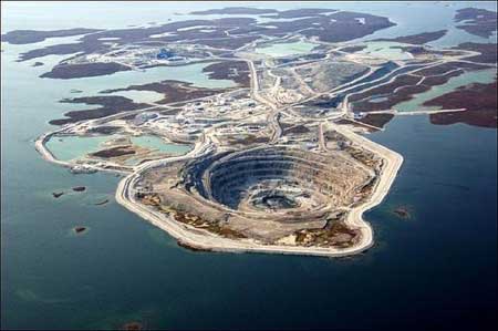 盘点世界怪异洞穴：“地狱之门”昼夜燃烧