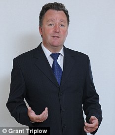英报盘点卡梅伦7名“替身” 扮首相日赚500英镑