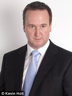 英报盘点卡梅伦7名“替身” 扮首相日赚500英镑