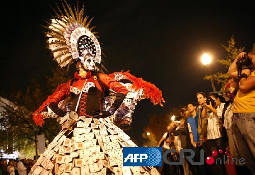 美国华盛顿举办高跟鞋变装皇后比赛