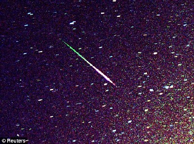 地球生命源起宇宙？陨石样本释疑团