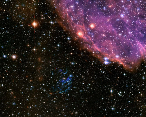 天文学家发现密集双星系统 挑战恒星形成理论（组图）