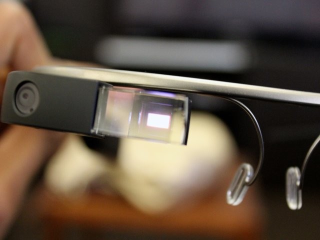 谷歌宣布将暂时限制谷歌眼镜面部识别功能