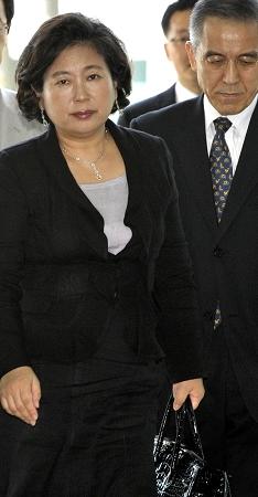 韩现代女掌门访朝救员工韩朝概念股大涨