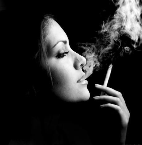 职场单身女人奇特八特征(组图)