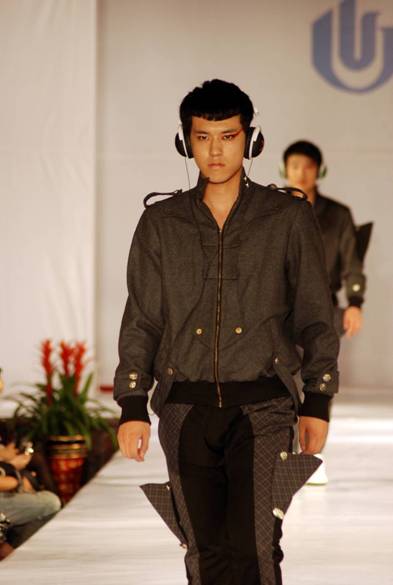 郑州轻工业学院2010年服装设计优秀毕业作品动态展