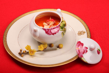 美国驻华使馆晚宴 东西方饮食文化的碰撞