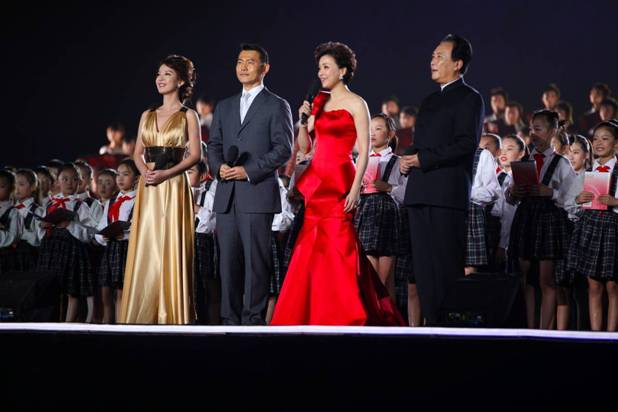 阳光媒体集团纪念辛亥100周年文艺晚会演出成功