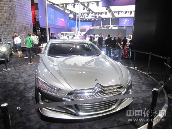 成都车展掠影 奥运冠军雷声亮相