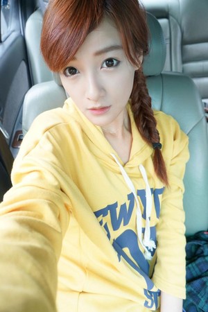 外型靓丽清新 台“制服妹”古典美爆红日本(图)