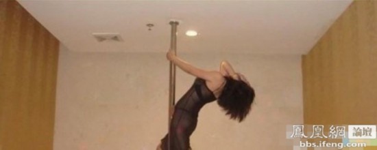 英国记者冒死偷拍“色情之都”东莞的地下妓院