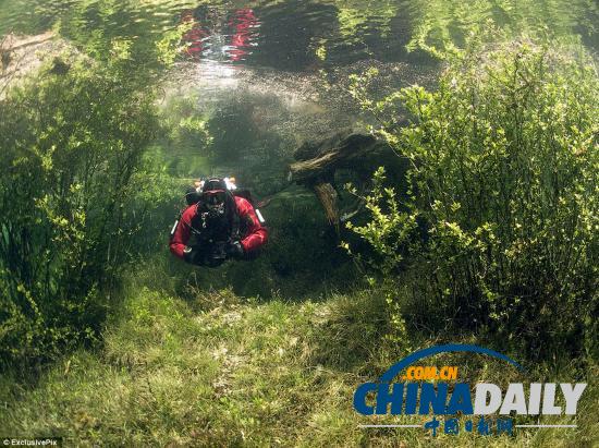 奥地利“水珍珠”：绿湖水下公园