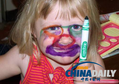 盘点绝对让父母疯掉的孩子们【组图】