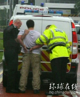 “我们不会屈服,不会被要挟”