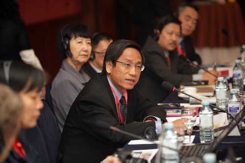 王晨：深化交流合作，争取亚洲更大话语权