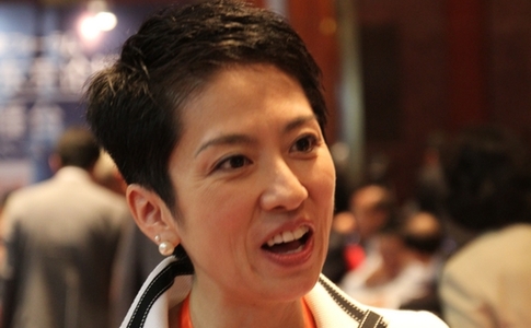 美女议员的多样表情（组图）