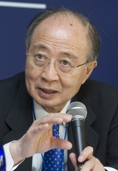 明石康
