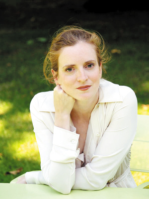 萨科齐借美女助手挽狂澜