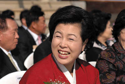 韩国第一夫人核峰会上“吹韩风”