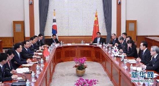 胡锦涛会见韩国总统李明博