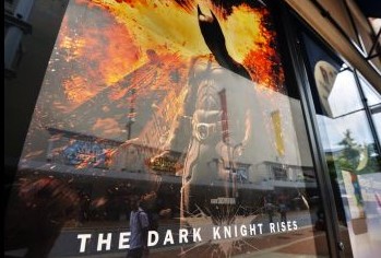《蝙3》墨西哥首映影院莫名失火 800名观众紧急疏散