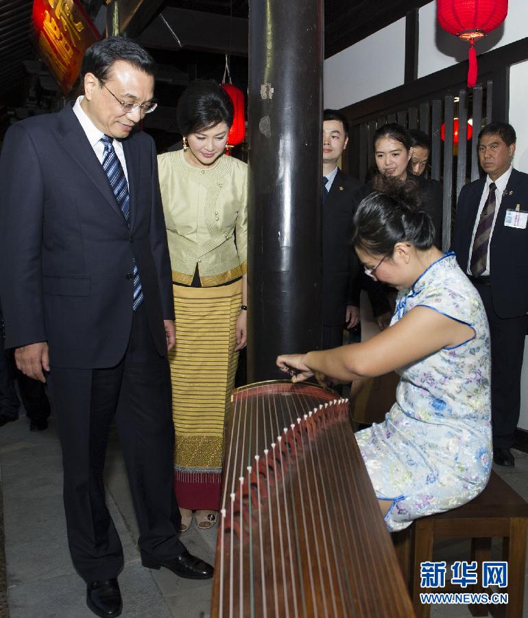 李克强参观清迈园博园