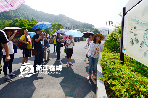 靠山吃山的新注解 富春江畔芦茨村家家办起农家乐