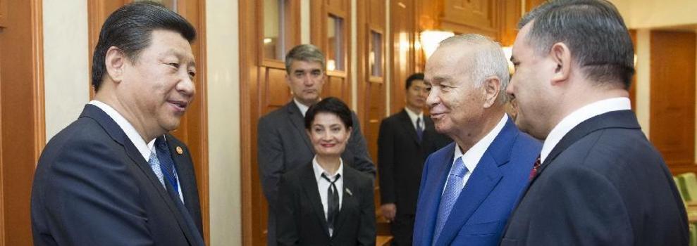 习近平参观乌兹别克斯坦最高会议参议院