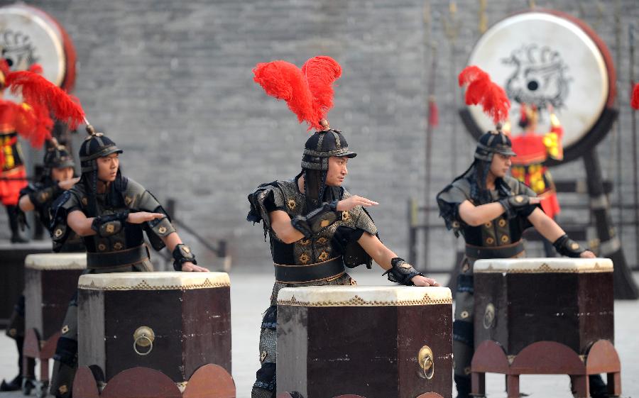 西安“武士文化系列展演”:跨越时空的城墙武士
